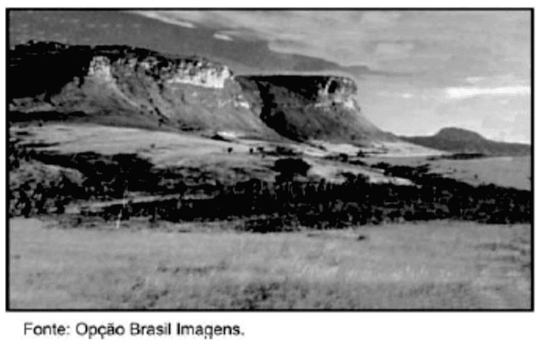 Fotografia de chapada com crédito Fonte: Opção Brasil Imagens.
