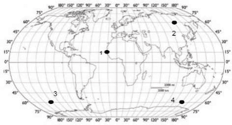 Mapa mundial com quatro pontos e coordenadas.