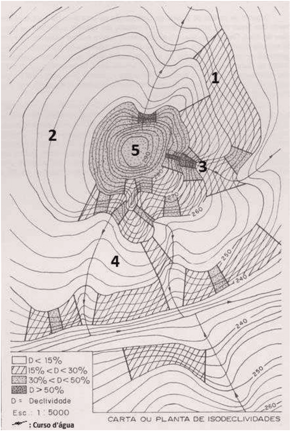 Carta de isodeclividades com áreas 1 a 5, curvas, legenda e escala.