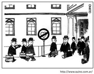 Desenho de Quino: pessoas de terno e maleta passam por placa com coração proibido; assinatura e URL preservadas.