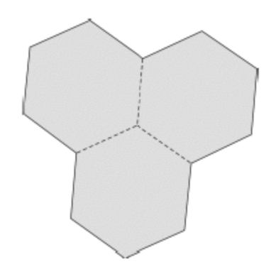 Três hexágonos congruentes justapostos, preenchimento cinza e lados compartilhados tracejados.